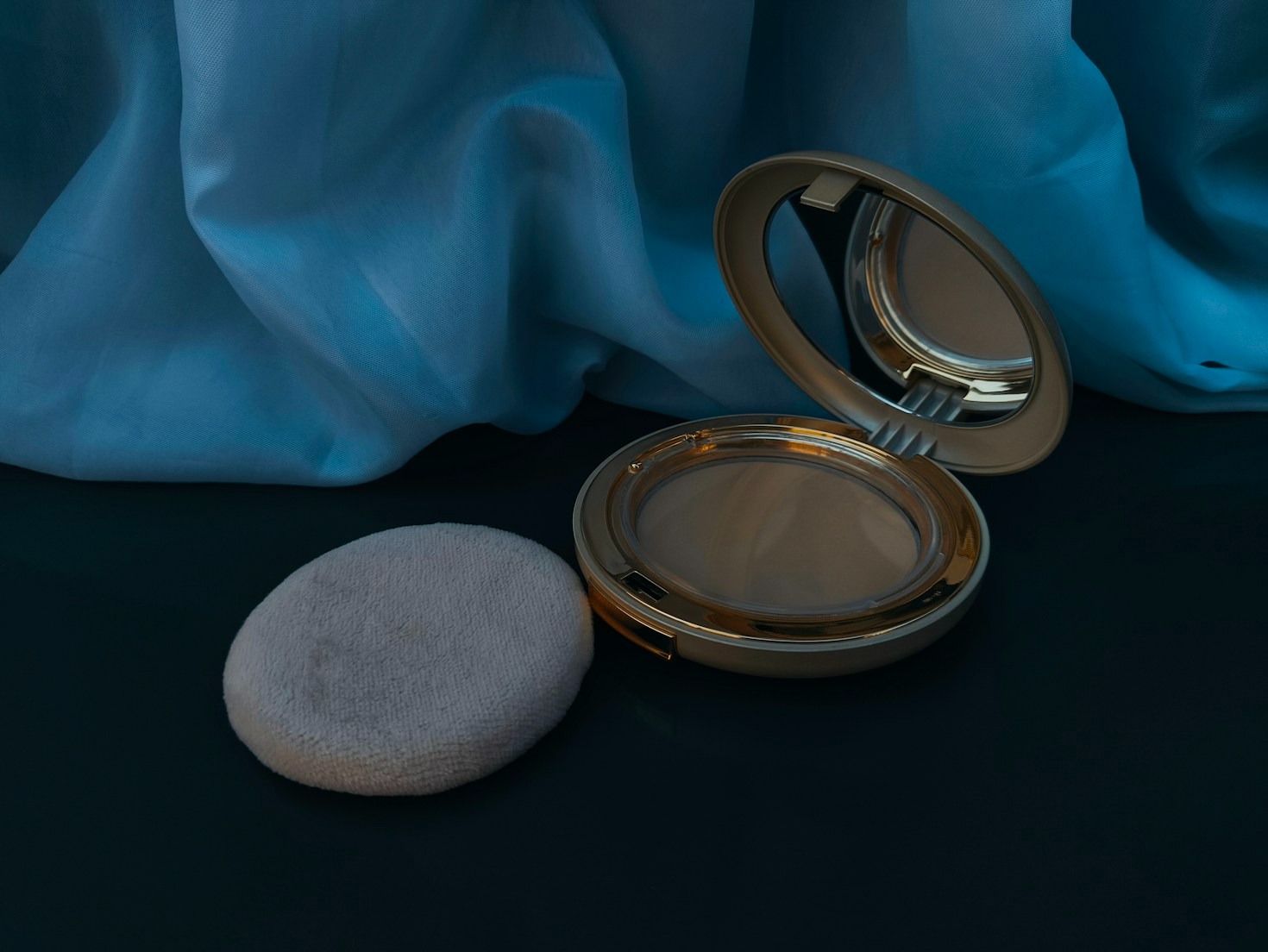 Compact Skincare Must-Haves for Jet-Setters