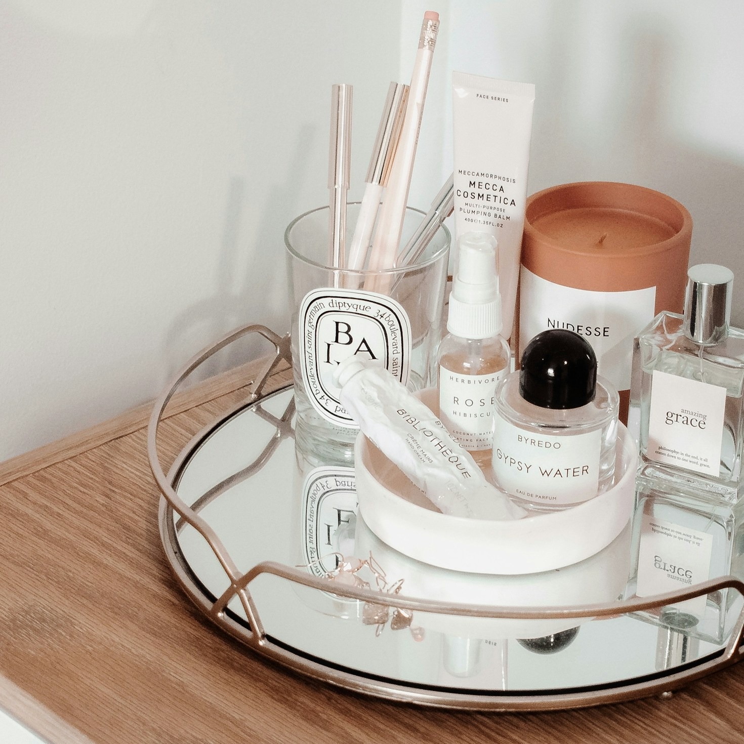 The Best Makeup Kits for Women on the Go