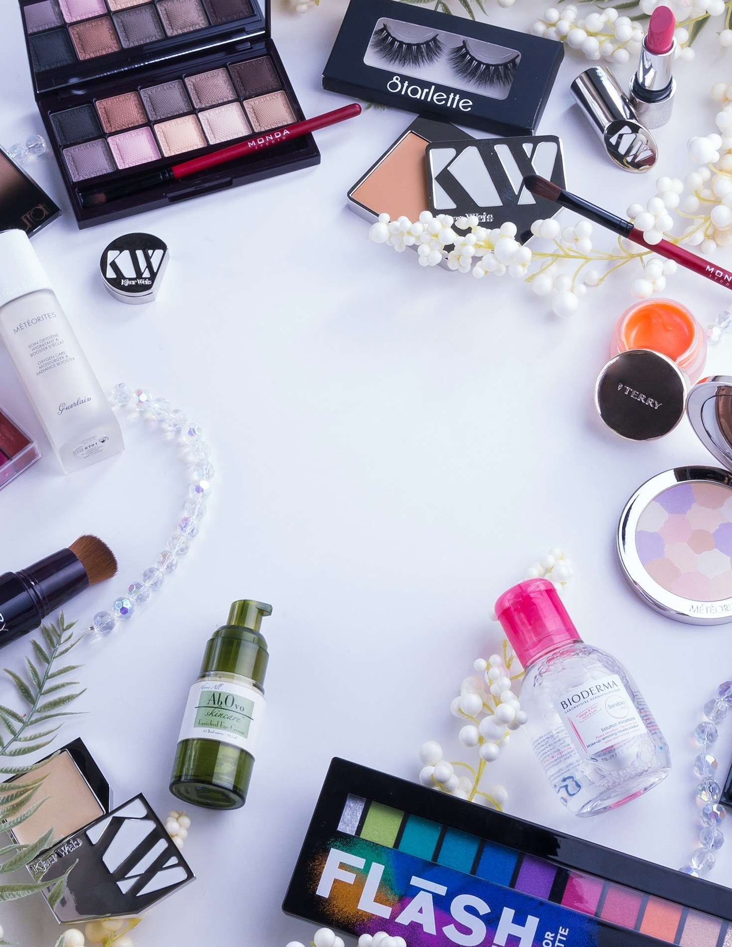 Maintaining Your Beauty Regimen While Traveling